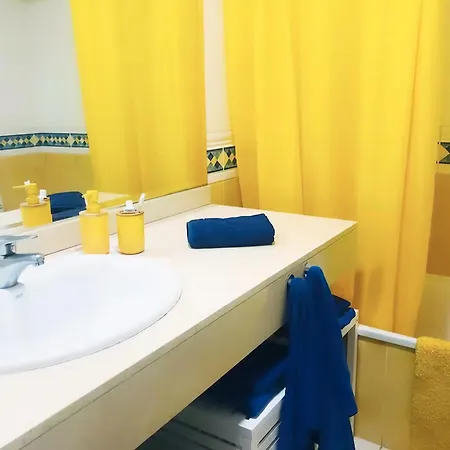 Apartment Island Office With High Speed Internet & Terrace *